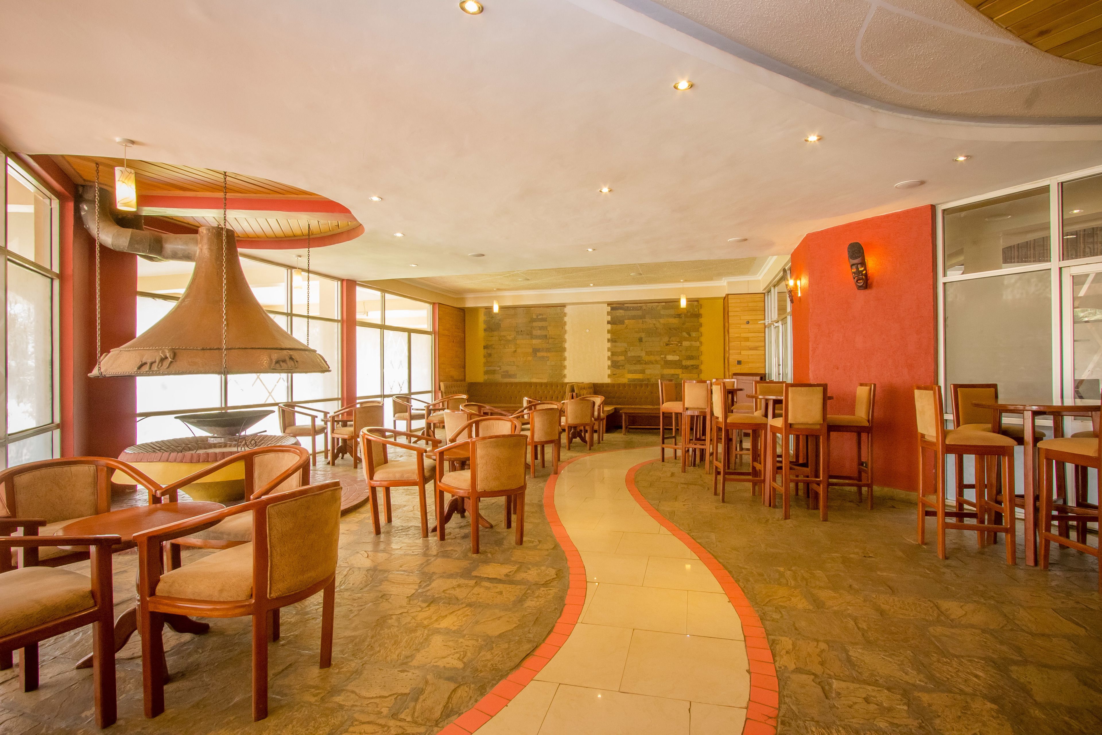 Café da manhã com pratos da culinária local grátis todos os dias