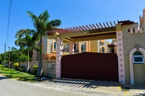 Exterior - Star Villas (Mombasa)