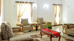 Villa, 5 Bedrooms | Living area | TV - Star Villas (Mombasa)