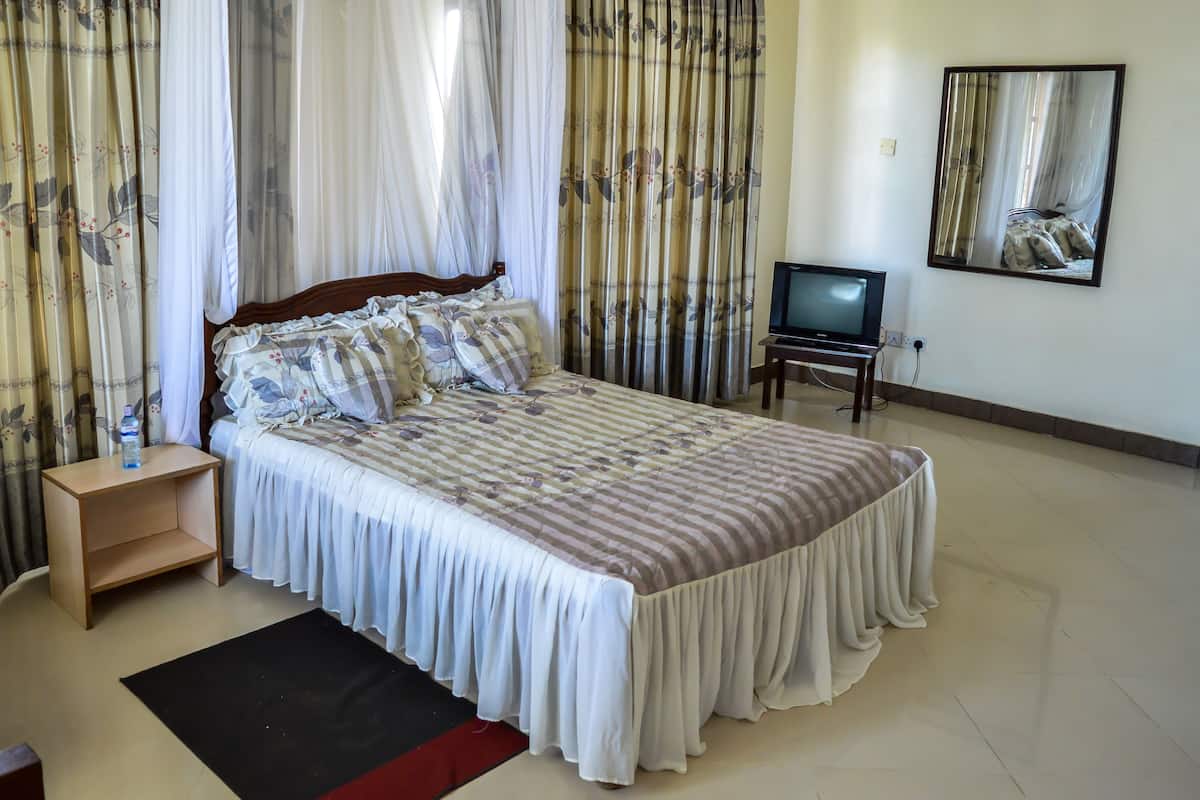 Deluxe Double Room | Meja, Wi-fi percuma