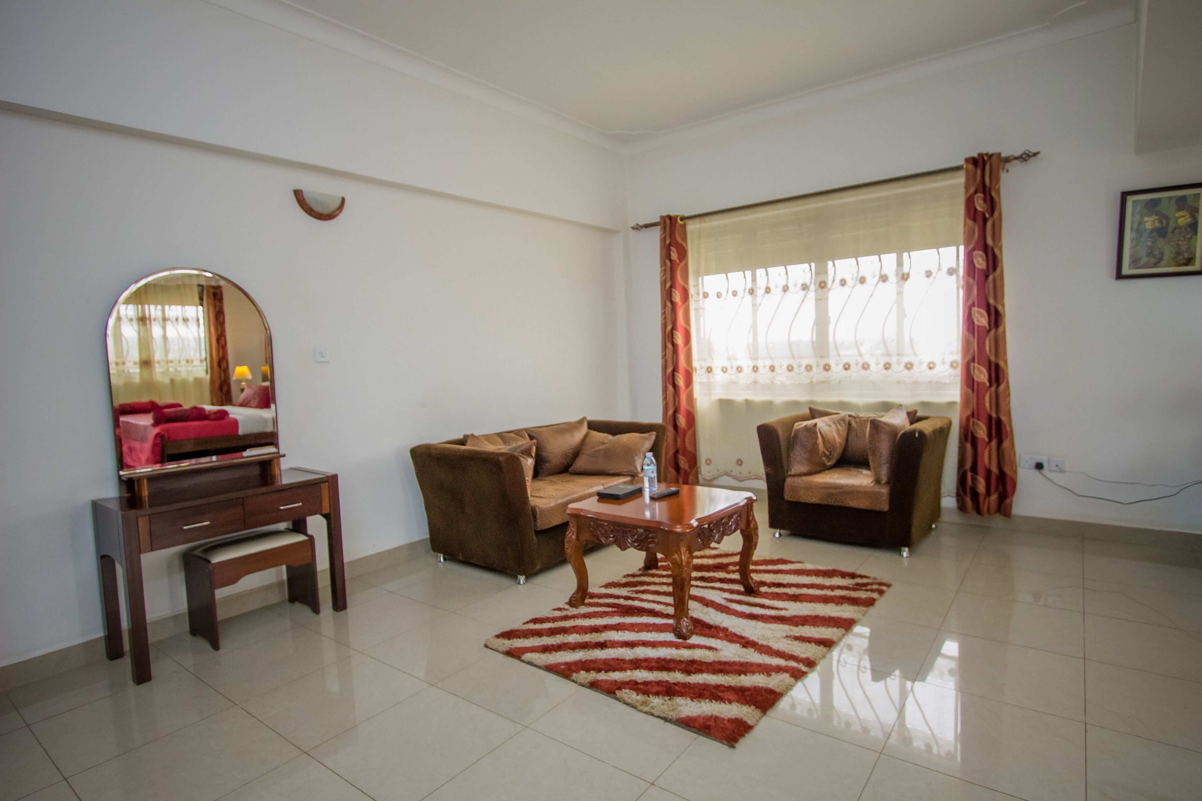 Executive Room | Living room | TV