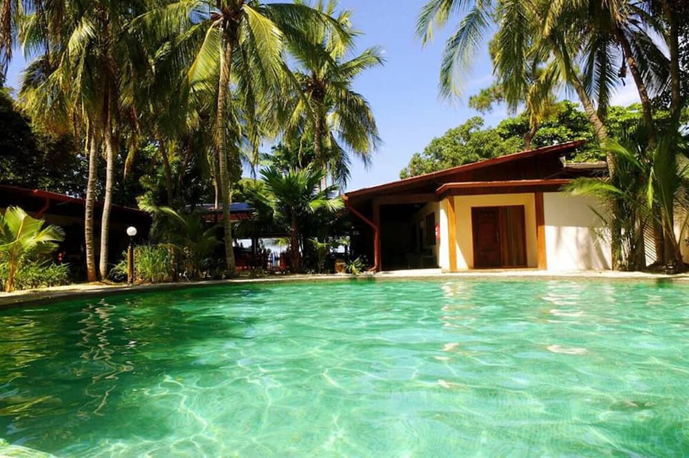 Café de Playa Beach Front Hotel