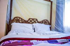 Apartment, 1 Bedroom | Desk, free WiFi - Rosslyn Studios (Nairobi)