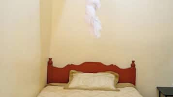 Desk, free WiFi, bed sheets