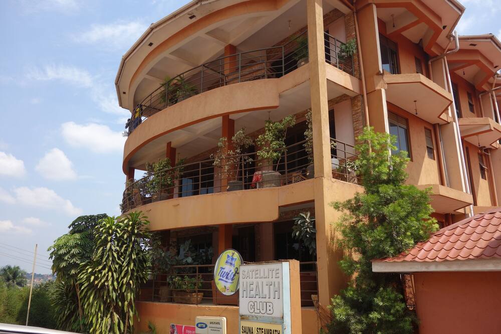 Satellite Hotel