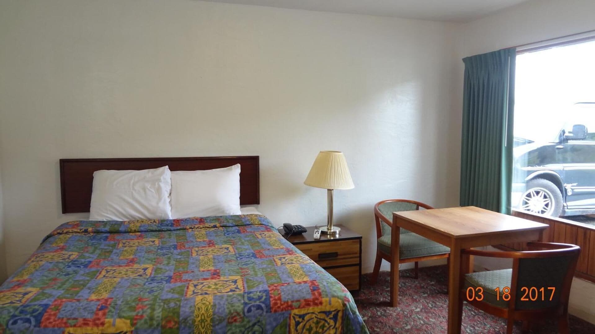 Bureau, accès au Wi-Fi (inclus)