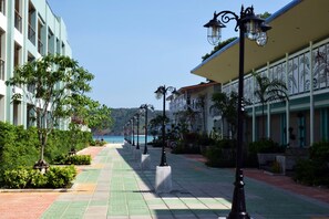 View from property - Phi Phi Harbour View Hotel (Ko Phi Phi)