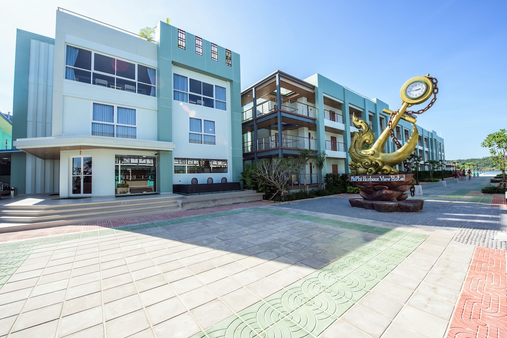 Photo of Phi Phi Harbour View Hotel