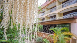 Unclassified image, 3 of 31, button - Crystal Suites and Apartments (Kampala)
