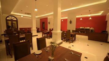 Daily buffet breakfast (USD 6 per person)