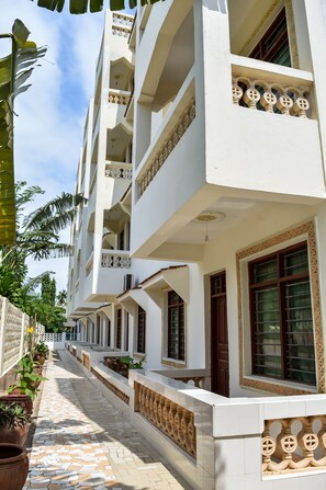 Front of property - Danpark Hotel and Apartments (Mtwapa)