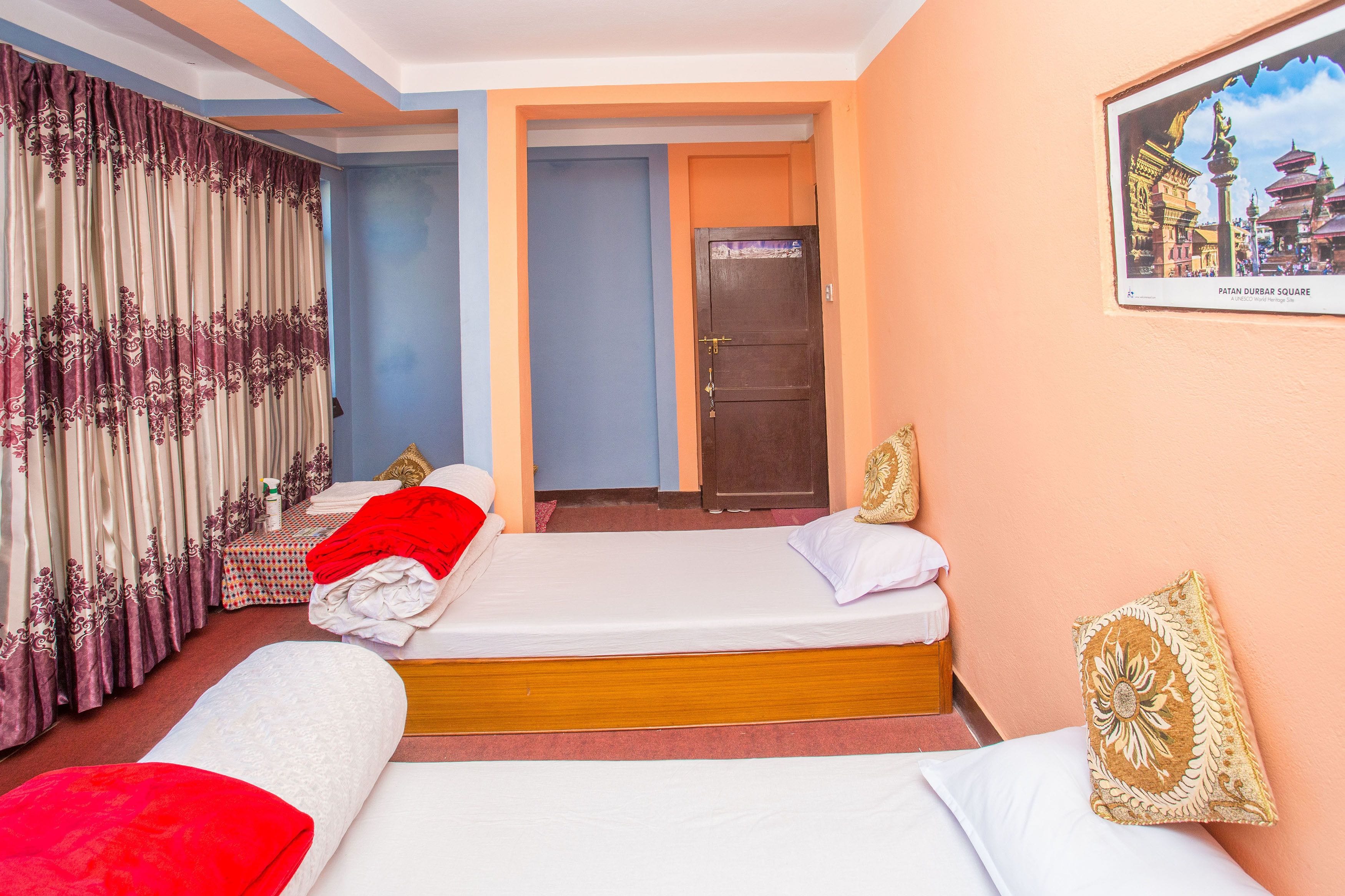 Free WiFi, bed sheets