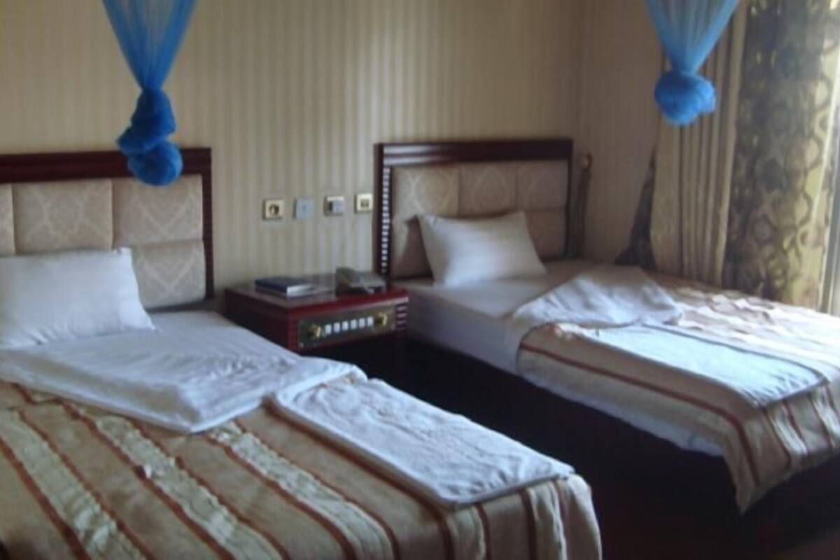Standard Twin Room | In-room safe, desk, free WiFi