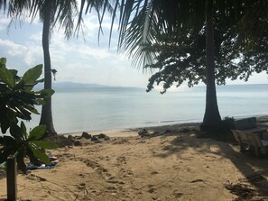 On the beach - Blue Lotus Resort (Ko Pha-ngan)