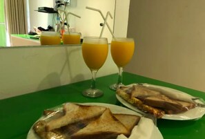 Breakfast meal - Thilhara Colombo (Colombo)