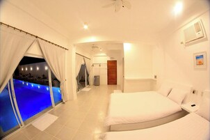 Family Pool Access Room | In-room safe, desk, free WiFi, bed sheets