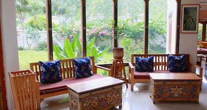 Damchen Resort