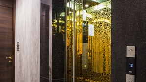 Interior entrance - the FAH silom (Bangkok)