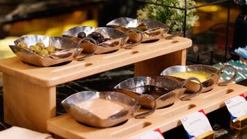 Daily buffet breakfast (THB 299 per person)