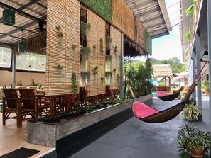 บริเวณภายนอก