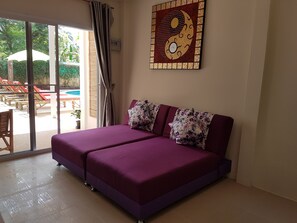 Family Double Room, 1 Bedroom, Terrace | Living area