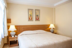 Junior Apartment | Cortinas blackout, Wi-Fi de cortesia