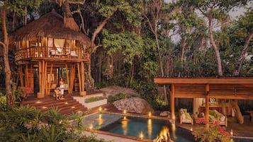 Premium bedding, free minibar, in-room safe, individually decorated