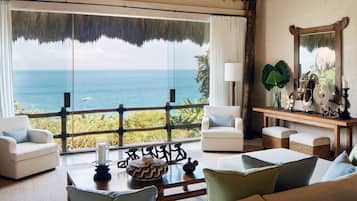 Premium bedding, free minibar, in-room safe, individually decorated