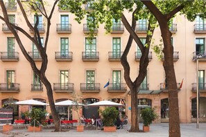 Property entrance - Hotel Sant Agustí (Barcelona)