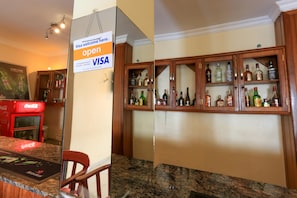 Bar (in der Unterkunft)