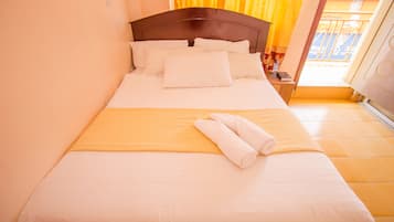 Desk, free WiFi, bed sheets