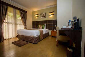 Bureau, Wi-Fi gratuit, draps fournis