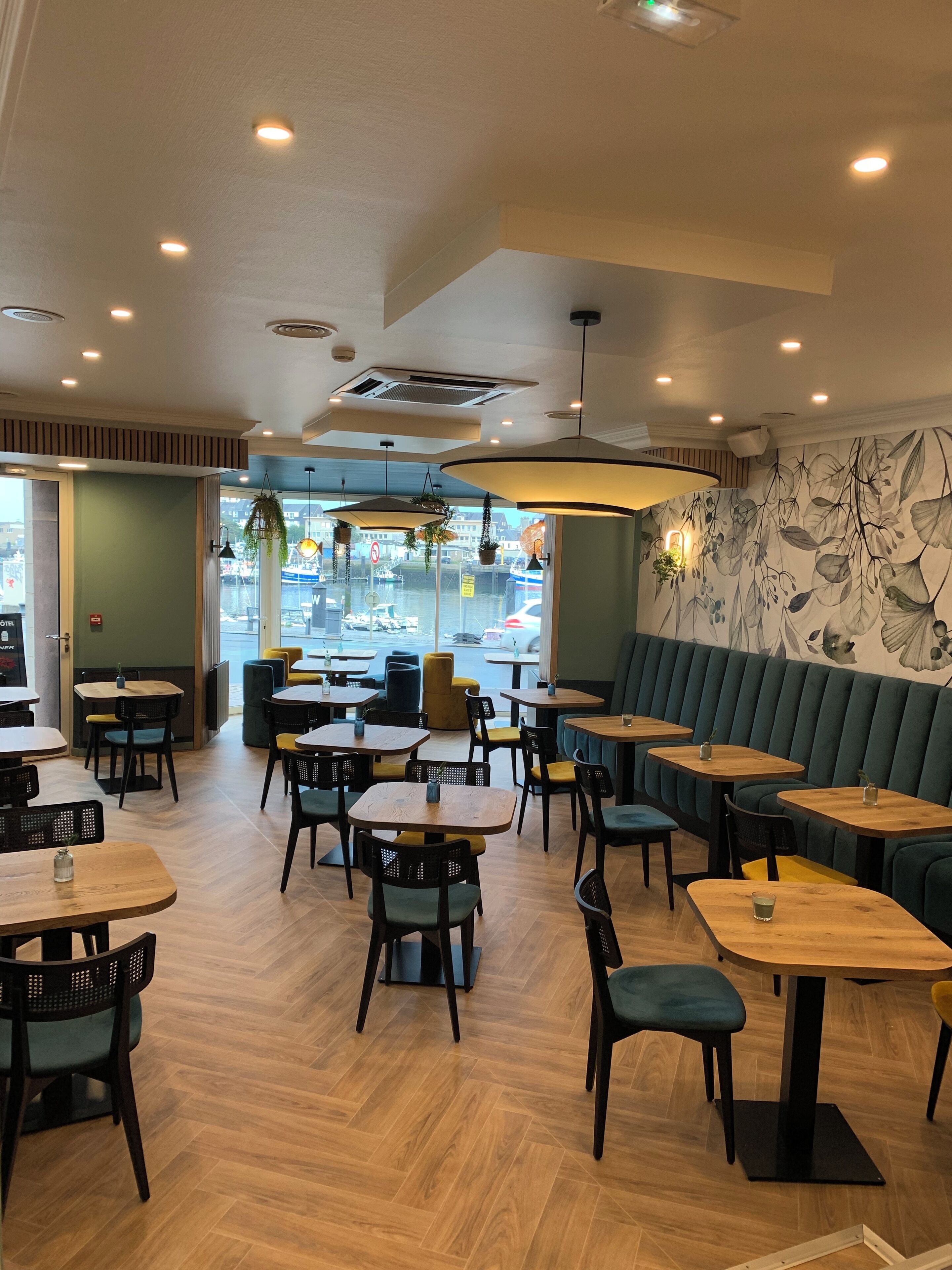 Daily buffet breakfast (EUR 12.00 per person)