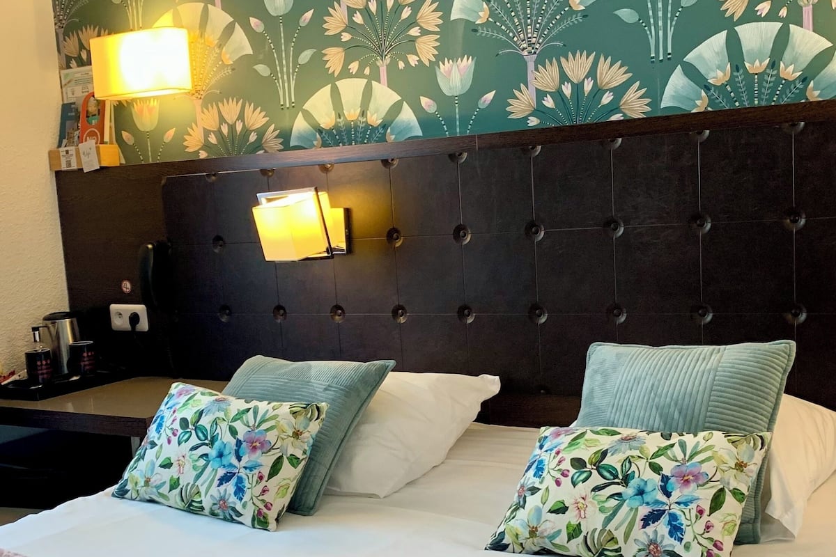 comfort double room | 1 bedroom, premium bedding, pillow-top beds, desk