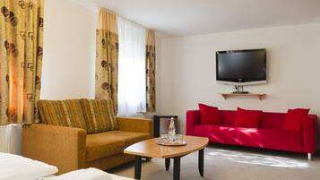 Standard Double Room | Desk, iron/ironing board, cots/infant beds, rollaway beds