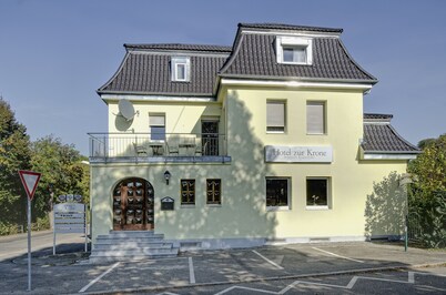 Zur Krone Garni-Hotel