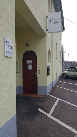 Property entrance - Zur Krone Garni-Hotel (Schwieberdingen)
