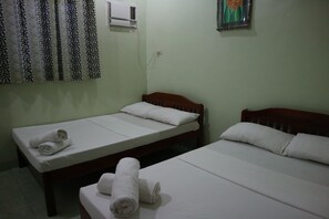 Standard Room | Desk, iron/ironing board, rollaway beds - Tourista's Place (Puerto Princesa)