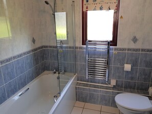 Huis, 3 slaapkamers (Silver Compact) | Badkamer