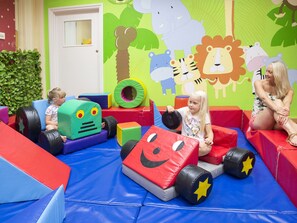 Children’s play area – indoor