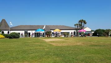 Aire de pique-nique/barbecue