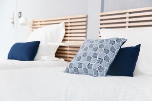 Standard Twin Room | Premium bedding, in-room safe, desk, iron/ironing board