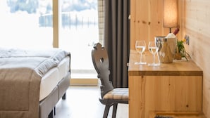Doppel- oder Zweibettzimmer