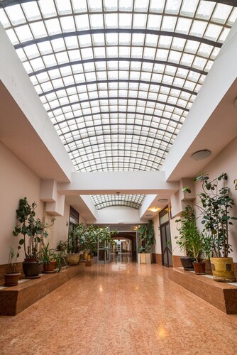 Galeria Italiana Apartments