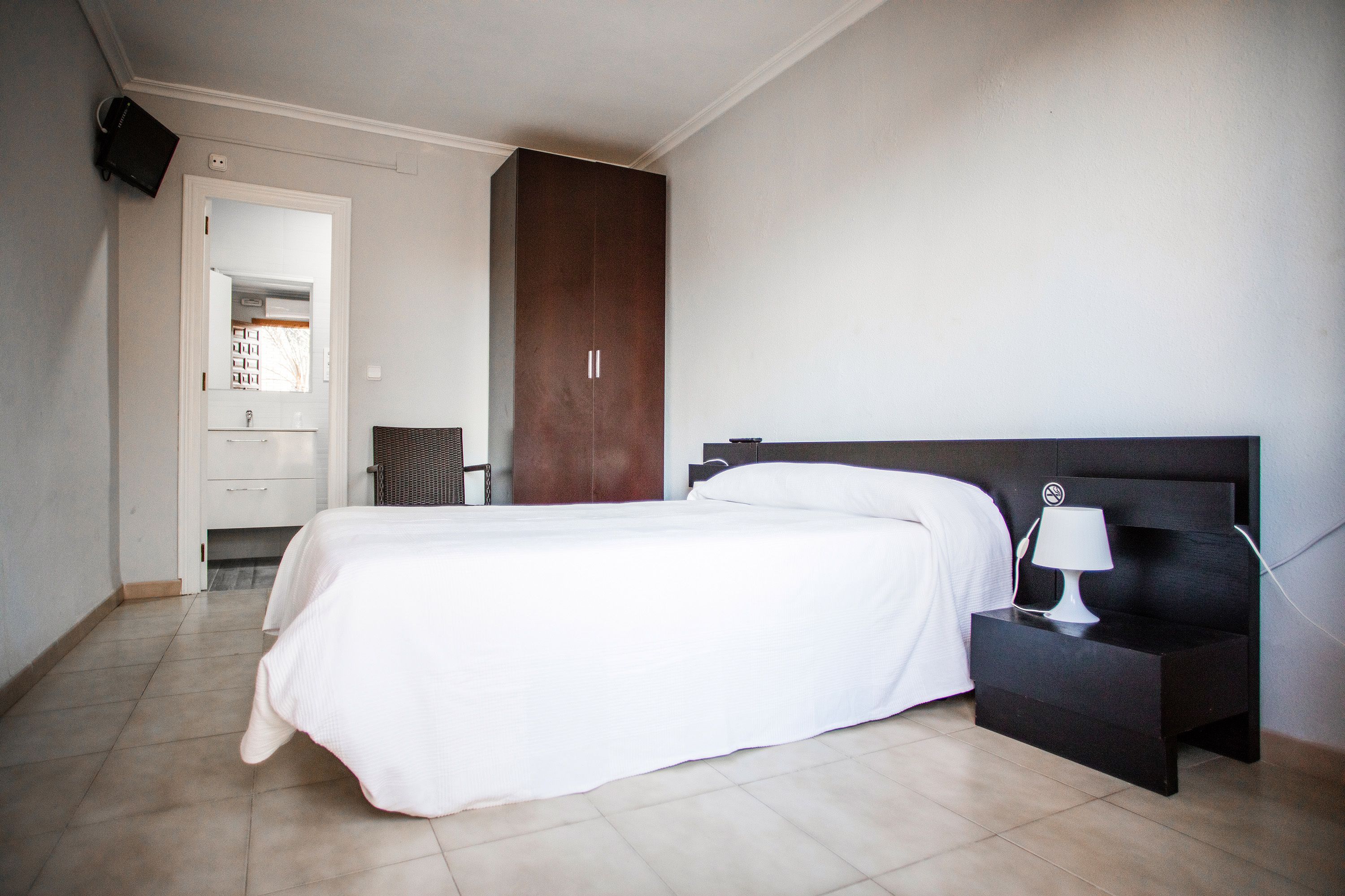 Single Room, Partial Ocean View