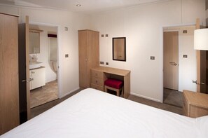 Room, 3 Bedrooms (Gold Lodge)