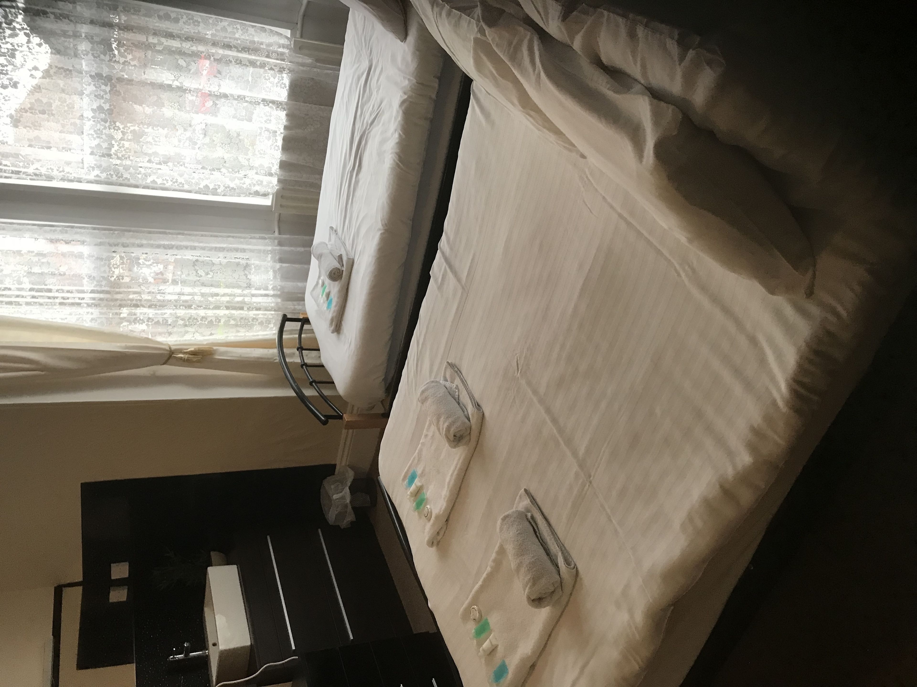 Triple Room | Iron/ironing board, free WiFi
