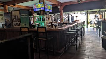 Bar (en la propiedad)