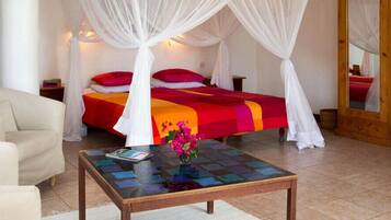Deluxe Room | In-room safe, desk, free cots/infant beds, rollaway beds