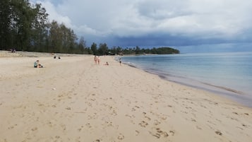 靠近海滩、6 间海滩酒吧
